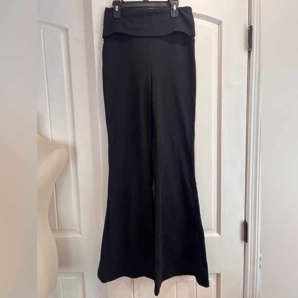 Aerie Offline OG Super Flare High Rise Fold Over Leggings Black Medium Long NWT - Picture 3 of 5